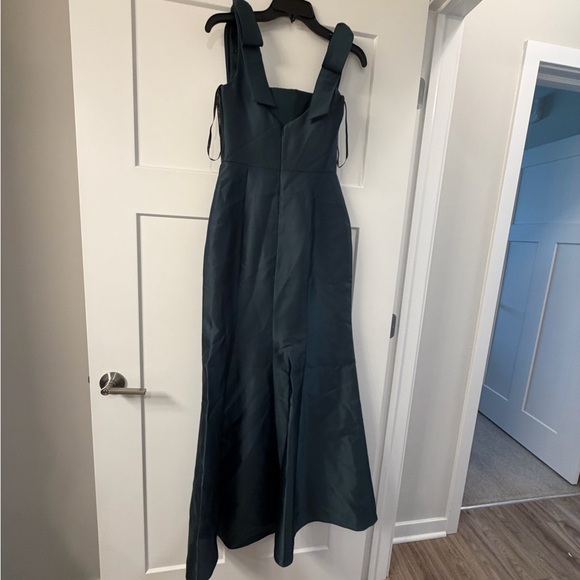 New ALFRED SUNG Bow Strap Satin Twill Trumpet Gown in color EverGreen - Picture 5 of 10